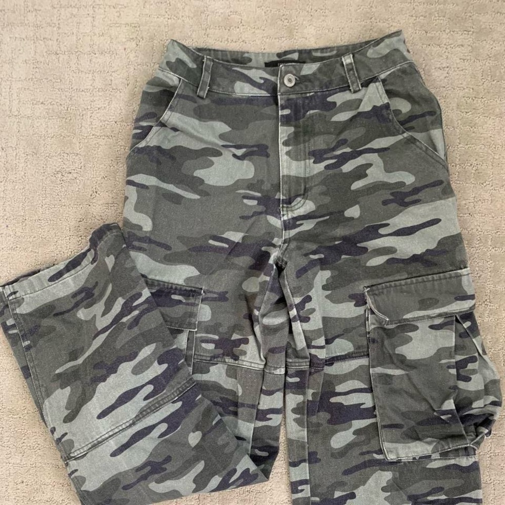 Forever 21 Camouflage Trousers